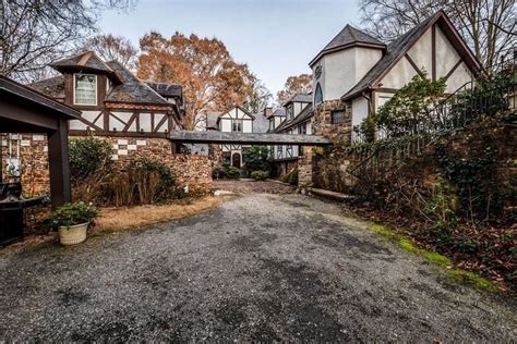 1922 Estate On 13 Acres In Knoxville Tennessee — Captivating Houses