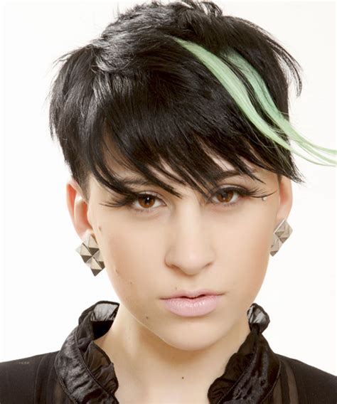 Short Emo Hairstyle With Side Swept Bangs Hairstyles