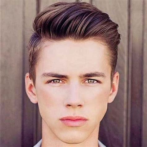 Coiffure homme cheveux tres court hiver 2019. Coupe garçon - 80 superbes idées de coiffure pour les jeunes messieurs | Coupe de cheveux ado ...