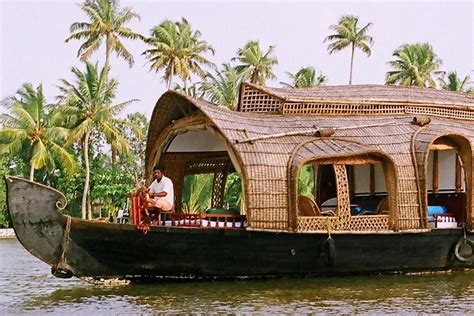 Kerala Backwaters Houseboat Rates
