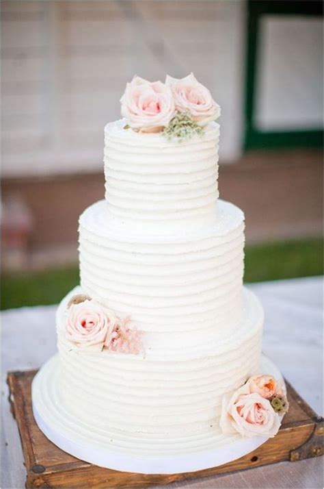 Perfect for flowers & fruit. 40+ Elegant and Simple White Wedding Cakes Ideas - Page 3
