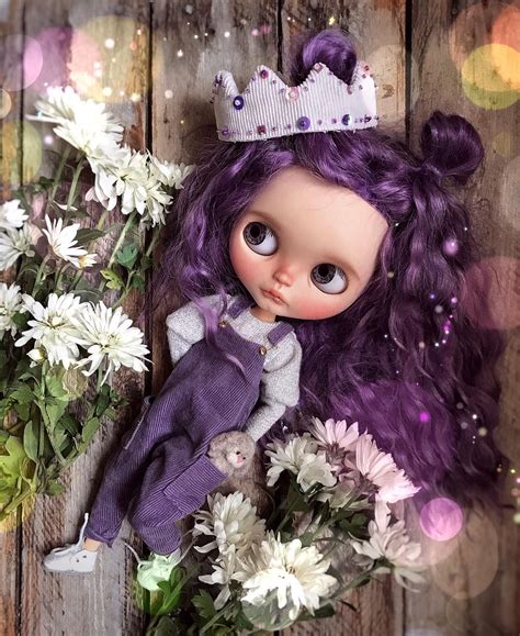 A Imagem Pode Conter 1 Pessoa Flor Blythe Dolls Doll Photos Happy Weekend