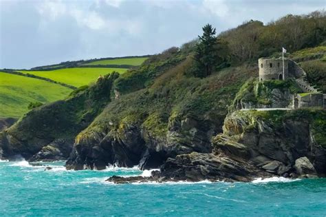 Of Britain S Most Historic Towns And Cities Loveexploring Com Towns In Cornwall World