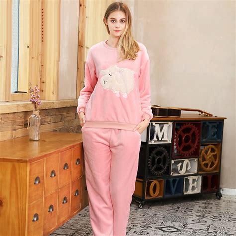 Sparogerss Winter Women Pajamas 2017 Brand Pajamas Lady Long Sleeve