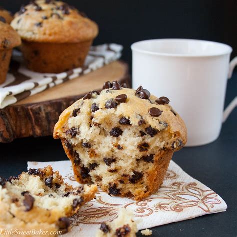 Bakery Style Chocolate Chip Muffins Keeprecipes Your Universal