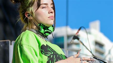 Born december 18, 2001) is an american singer and songwriter. 2021 - Billie Eilish: Stars set standards for US Democrats