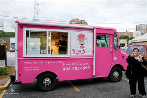 yum yum cupcake food truck pages