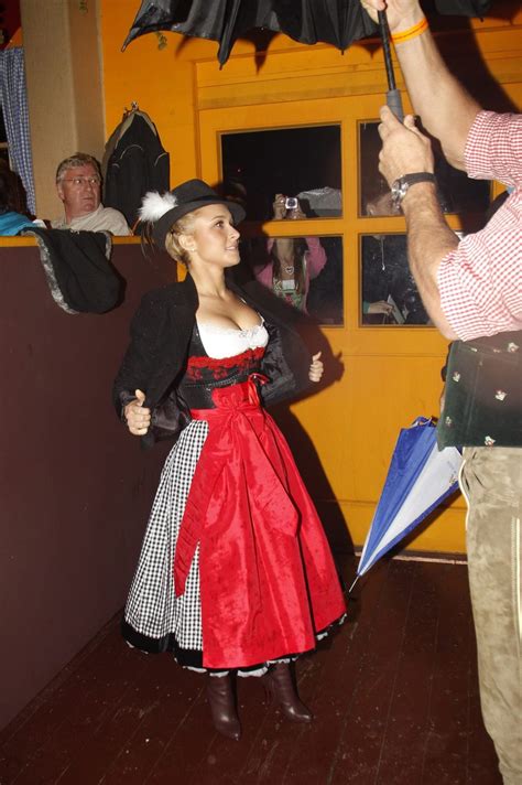 Hayden Panettiere Busty In German Folkwear At The Oktoberfest In Munich