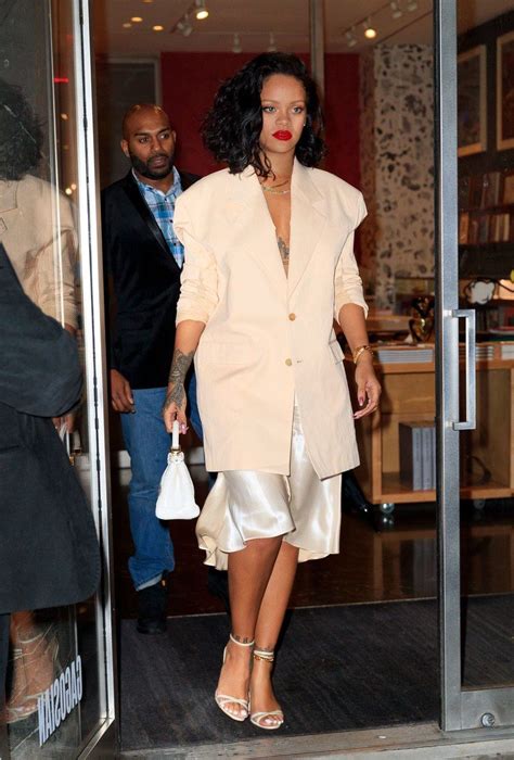 Who Rihanna What Yproject Blazer Where On The Street New York City When January 30 2019 Mode