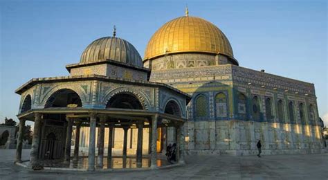 Al Aqsa Mosque Vs Dome Of The Rock The Dome Of The Rock Flickr