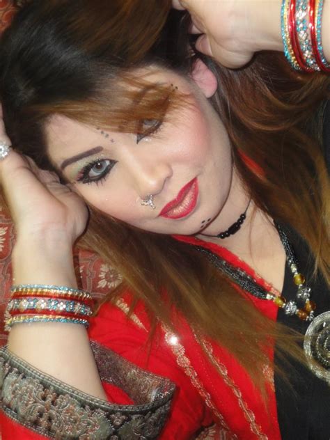 Pashto Cinema Pashto Showbiz Pashto Songs Pashto Female Singer Tv Actress Noor Jehan Wallpaper