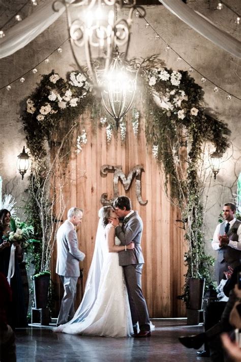 Gorgeous Indoor Wedding Backdrop Im Not Sure If I Want A B In The