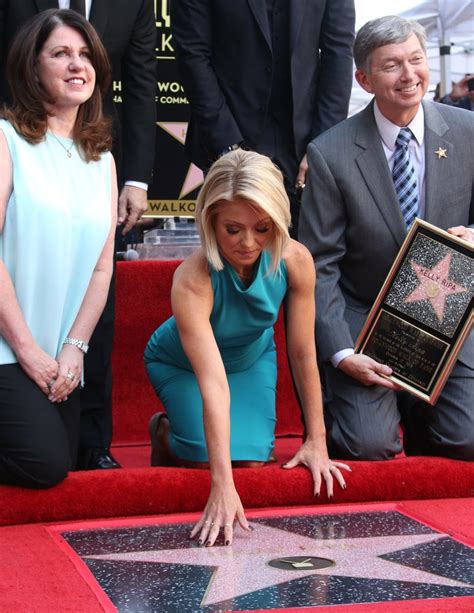 Kelly Ripa Picture 74 Kelly Ripa Honored With Star On The Hollywood