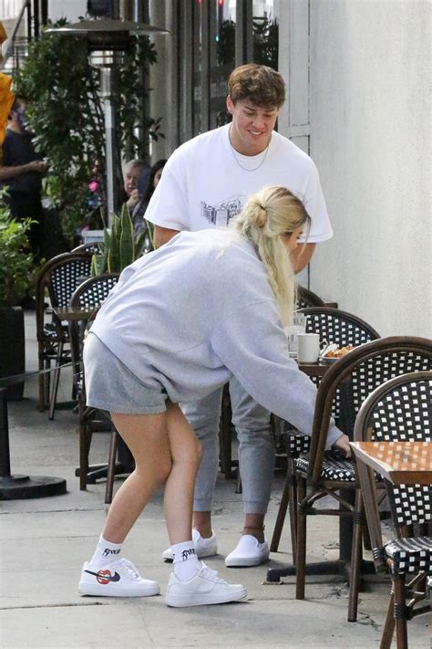 Dixie Damelio Seen Out For A Lunch Date With Noah Beck In Los Angeles