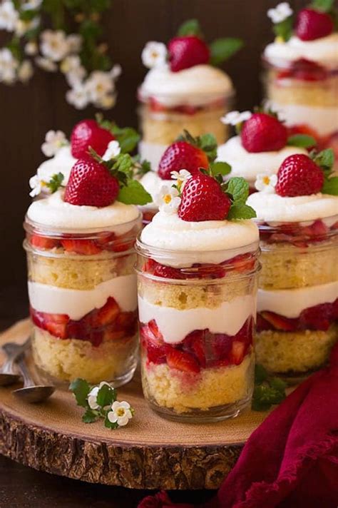 9 Delicious Dessert Jars