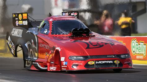 Hagan Qualifies Charger Redeye Funny Car On Top At Gatornationals