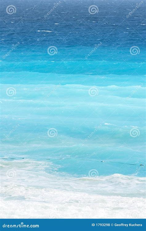Blue Gradients Of Ocean At Caribbean Beach Royalty Free Stock Photos