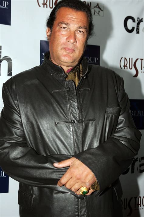 Vladimir putin presents steven seagal with russian passport. Hollywood action star Steven Seagal to meet President Duterte in Malacanang today