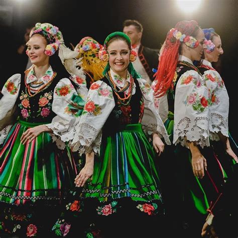 zespół pieśni i tańca Śląsk on instagram “wspólnie z ansambl kolo daliśmy barwny koncert w