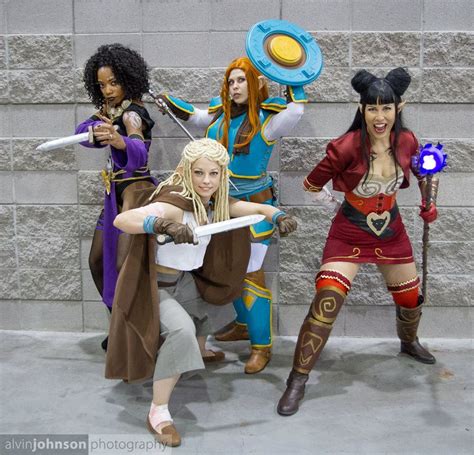 Spinning Yarn Rat Queens Cosplay Dee Betty Violet And Hannah Fantasy Cosplay Best