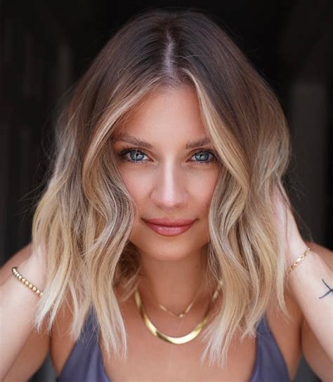 50 short blonde hair ideas for your new trendy look in 2023