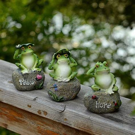 3 Resin Frogs Sitting On Stone Sculptures Outdoor Decor Fairy Garden