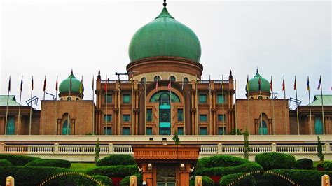 To connect with prime minister's office, putrajaya, join facebook today. Sightseeing in Putrajaya, Malaysia - Lamyerda