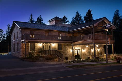 The Barracks Inn Luxurious Suites In Ancaster On Book Today