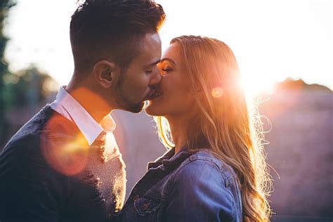 5 Different Ways To Kiss Your Partner For A Happy Relationship
