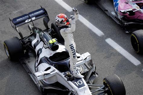 Dit is het salaris exclusief eventuele bonussen en sponsordeals. Pierre Gasly seals shock Italian Grand Prix win after ...