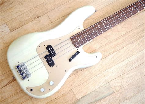 White Precision Bass Gold Pickguard Bass Pickguard Guitar