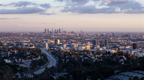 (4K+) Los Angeles Skyline and Hollywood Day To Night Sunset - Emeric's ...
