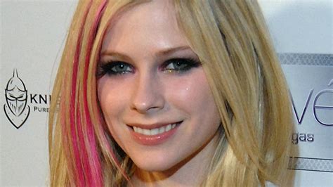 Avril Lavigne Lyme Disease Singer Reveals Depths Of Illness Au — Australias Leading