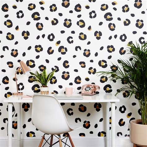 Cool, modern, unique animal print wallpapers. Perfect for your kids