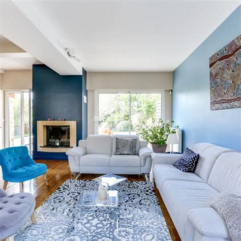 Blue And White Living Room Looka Decor Kenisa