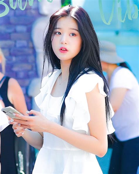 Pin On Izone Jang Wonyoung ️