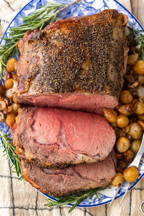 How about a juicy flavorful standing rib roast recipe with a crusty exterior and pink center? Best Prime Rib Roast Recipe {How to Cook Prime Rib in the ...