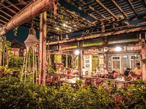 The Best Places To Eat In Canggu Bali Breathing Travel