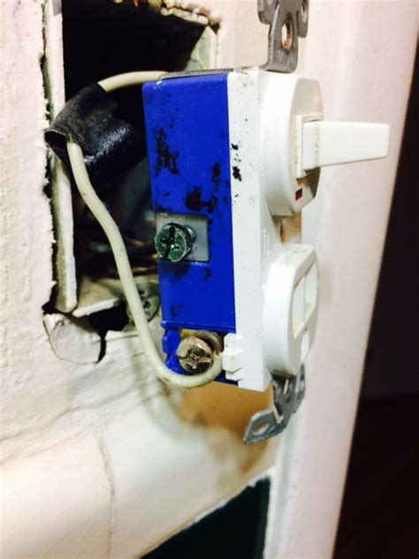 I live in a very old home and i'm trying to simply replace a vanity light. electrical - Combination box/switch - two wires only - Home Improvement Stack Exchange