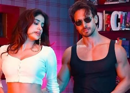 Tiger Shroff And Janhvi Kapoor S Sizzling Dance To Hum Aaye Hain Sets