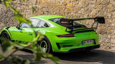 Manthey Racing Turns The Porsche 911 Gt3 Rs Up To 11 Carscoops