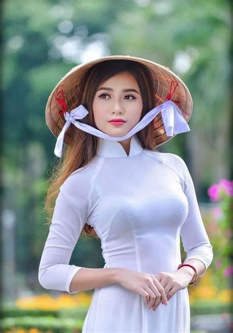 thiếu nữ áo dài trắng nón lá vietnamese traditional dress vietnamese dress cheongsam