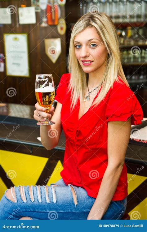 Beautiful Woman Drinking Beer Stock Image Image Of Lips Beautiful 40978879