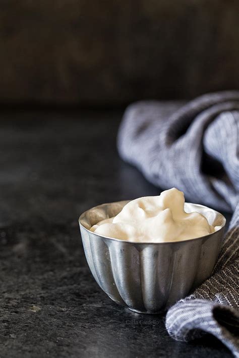 So pouring the heavy cream into a big bowl of fat (cream cheese). Desserts With Heavy Whipping Cream : Whipping Cream Cake Kelly Yandell - Use just the solidified ...