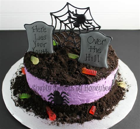 Watch Me Decorate A Graveyard Cake Graveyard Cake Cake Cake Decorating