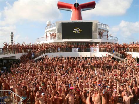 Nudist Cruise Ship What S It Like On A Boat With People Not