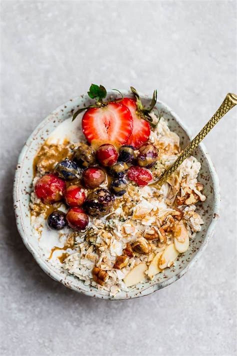 Meanwhile, in a medium bowl, combine the oats, half of nuts, baking powder, remaining cinnamon, and salt. Keto Oatmeal - learn the tips and tricks on how to make a ...