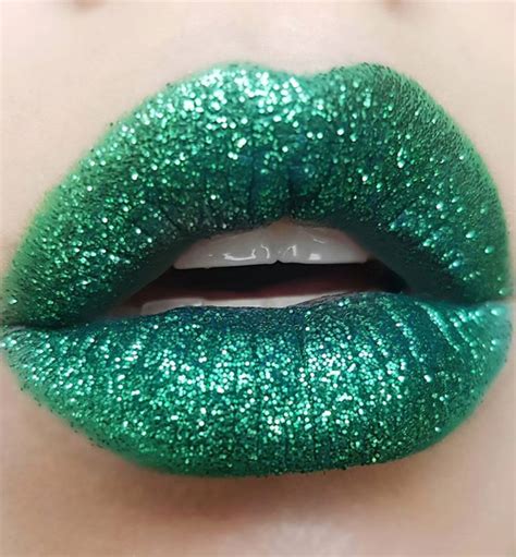 Perfect Lip Makeup Ideas Green Glitter Clear Gloss