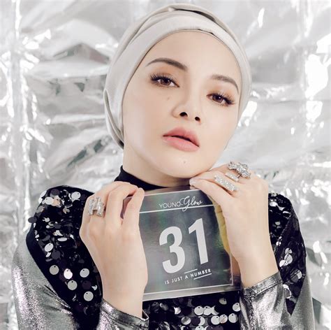 5 Piecesset Terbaru Set Gincu Neelofa Youngandglow Special T Pack