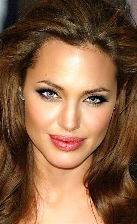 How To Get A Perfectly Jawline Angelina Jolie Makeup Angelina Jolie